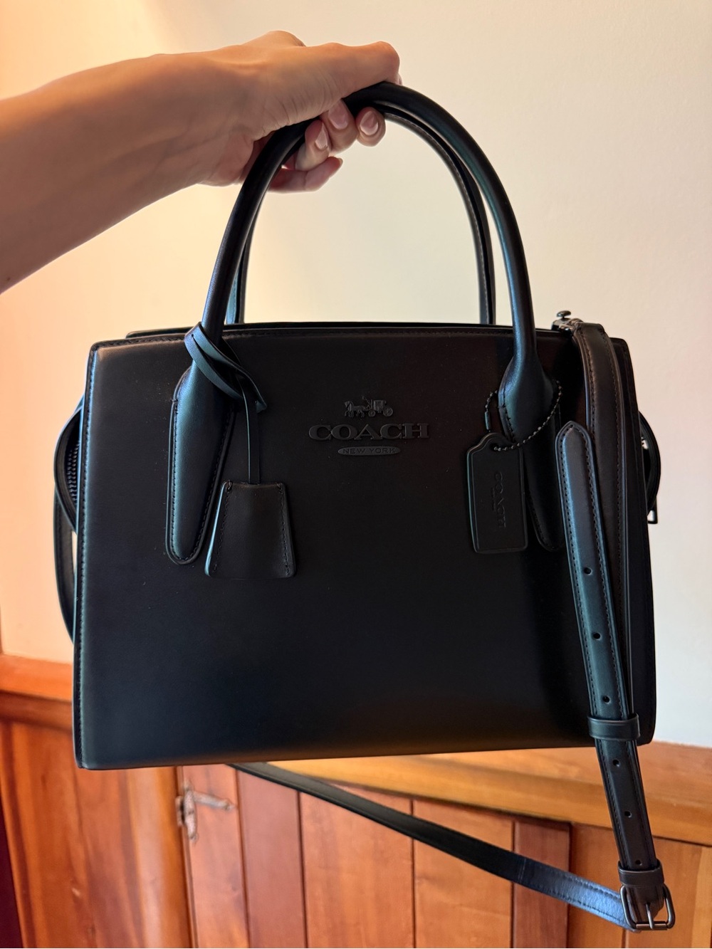 Coach Andrea Carryall Large in Calfskin leather with crossbody strap NWOT